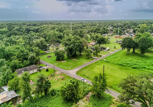 18th image of 620 Austin St, West Columbia, TX 77486 | MLS# 47200040