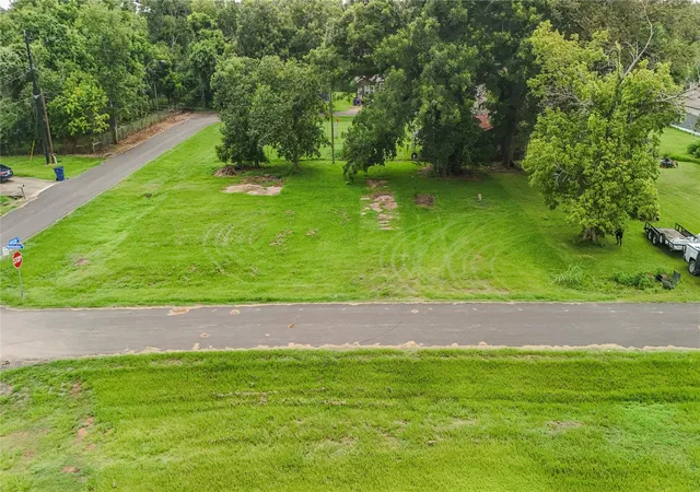 2nd image of 620 Austin St, West Columbia, TX 77486 | MLS# 47200040