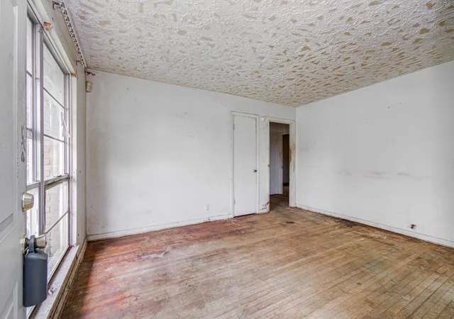 Photo 3 of Sale Pending at 4110 Howcher St, Houston, TX 77047 | MLS# 28647314 | Listing updated on 2026-09-06