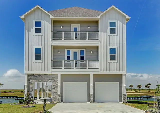 1st image of 20 Largo, Hitchcock, TX 77563 | MLS# 95922701