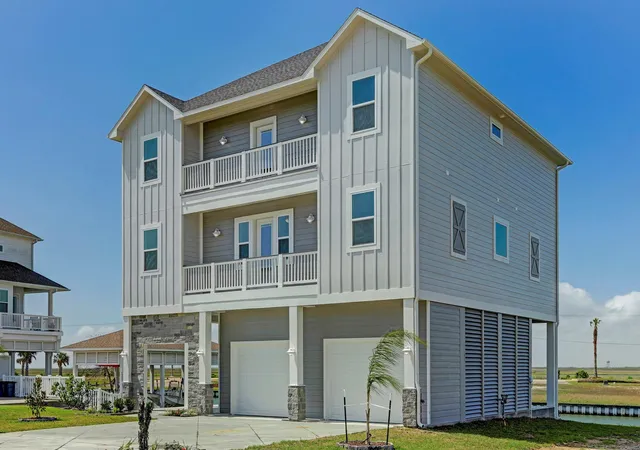 4th image of 20 Largo, Hitchcock, TX 77563 | MLS# 95922701