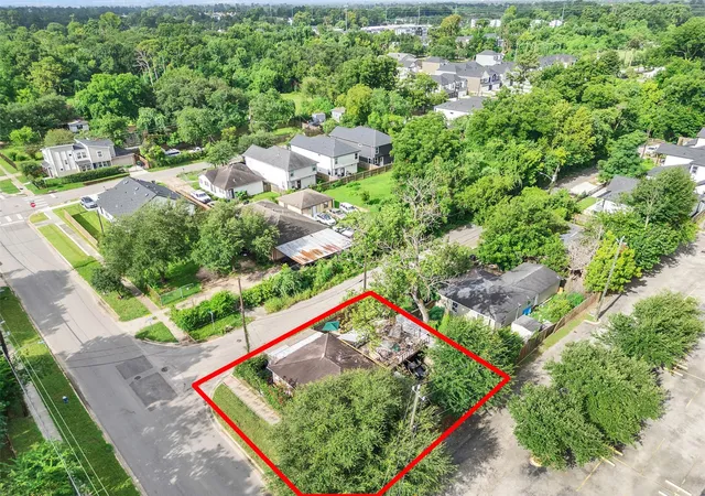 Photo 3 of Single family home for sale at 5915 Knox St, Houston, TX 77091 | MLS# 51101591 | Listing updated on 2026-07-30