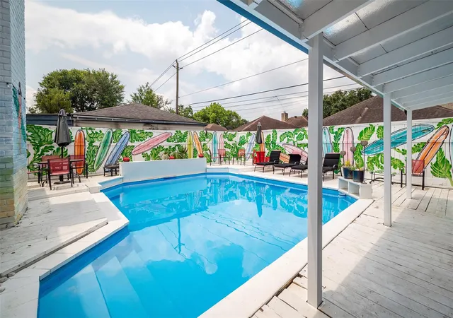 2nd image of 10730 Braes Bayou Dr, Houston, TX 77071 | MLS# 87153815