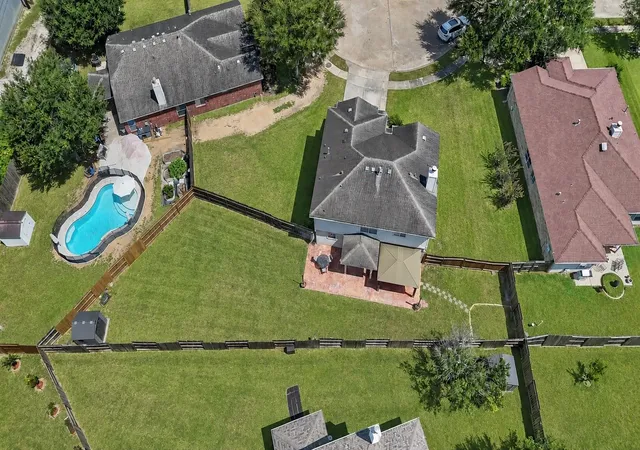 image of 7408 Newport Ln, Pearland, TX 77584 | MLS# 48848432