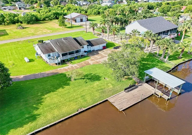 image of 1583 County Road 291, Bay City, TX 77414 | MLS# 68773939