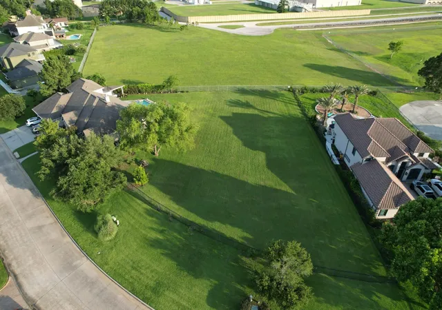Photo 1 of Land for sale at Tbd White Oak Point, Conroe, TX 77304 | MLS# 78039591 | Listing updated on 2026-05-30