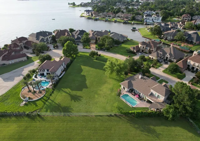 Photo 4 of Land for sale at Tbd White Oak Point, Conroe, TX 77304 | MLS# 78039591 | Listing updated on 2026-05-30