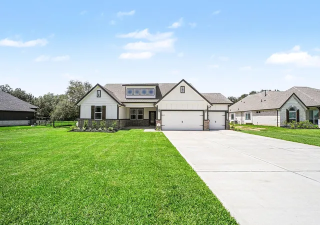 2nd image of 43 Cattle Dr, Bay City, TX 77414 | MLS# 39735761