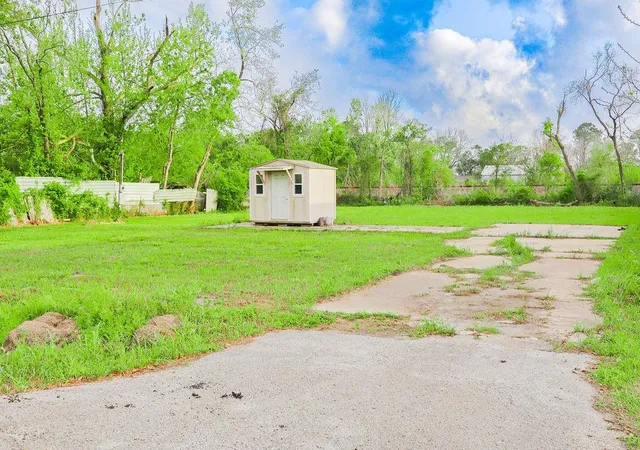 4th image of 17229 Tx-6, Alvin, TX 77511 | MLS# 2039999