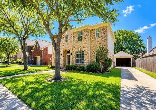 Homes for sale in Pearland, TX | 2114 Fortuna Bella Dr, Pearland, TX 77581 | MLS# 61967842