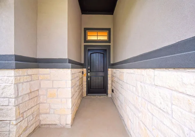 Photo 3 of Single family home for sale at 19218 Jenny Crk Ct, Tomball, TX 77377 | MLS# 93229337 | Listing updated on 2026-08-27