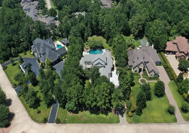 Photo 50 of Mansion for sale at 859 Eagle Pointe, Montgomery, TX 77316 | MLS# 60040950 | Listing updated on 2026-08-29