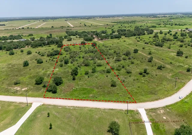 2nd image of 4607 Teal Ln, Columbus, TX 78934 | MLS# 80553000