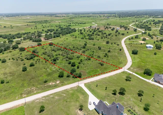 3rd image of 4607 Teal Ln, Columbus, TX 78934 | MLS# 80553000