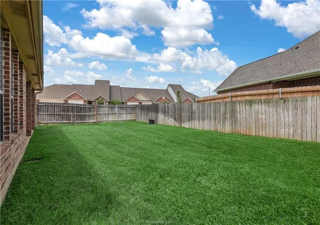 34th image of 1904 Debbie Dr, Bryan, TX 77802 | MLS# 27127122