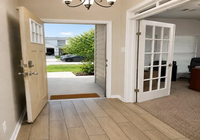 Photo 4 of Single family home for sale at 1058 Ranch Oak Dr, Houston, TX 77073 | MLS# 18387270 | Listing updated on 2026-09-07
