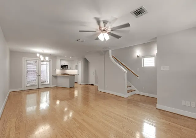 Photo 3 of Single family home for sale at 5951 S Loop E #10, Houston, TX 77033 | MLS# 91441330 | Listing updated on 2026-07-23