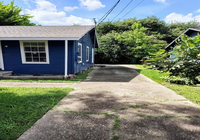 Photo 2 of Single family home for sale at 6316 Longview St, Houston, TX 77020 | MLS# 68240062 | Listing updated on 2026-08-18