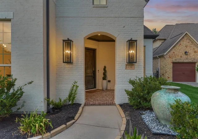 Photo 4 of Sale Pending at 134 Monterrey Bnd, Montgomery, TX 77316 | MLS# 12589144 | Listing updated on 2026-09-07