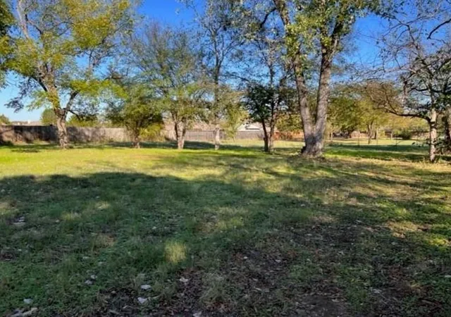 13th image of 301 Dena Ln, Krugerville, TX 76227 | MLS# 8284510