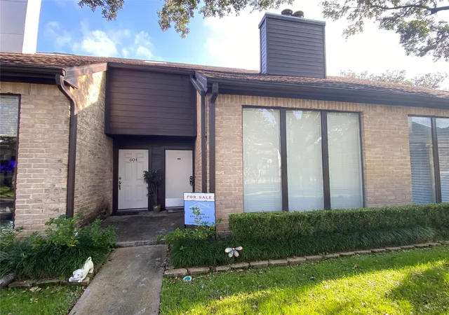 Homes for sale in Houston, TX | 2601 S Braeswood Blvd #605, Houston, TX 77025 | MLS# 73298971