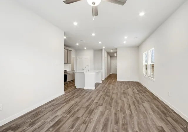 Photo 4 of Single family home for sale at 140 Rising Cedar Ln, Hockley, TX 77447 | MLS# 10228279 | Listing updated on 2026-10-04