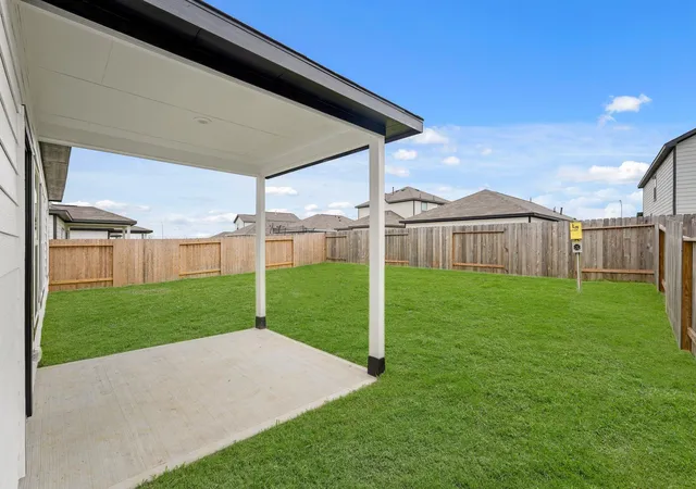 2nd image of 17319 White Peace Dr, Waller, TX 77484 | MLS# 67620532