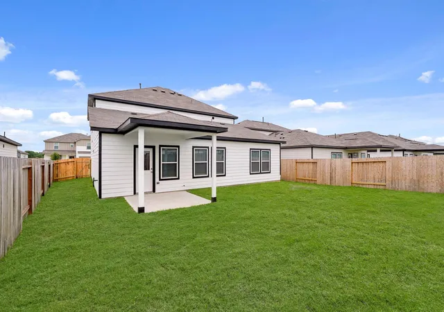 3rd image of 17319 White Peace Dr, Waller, TX 77484 | MLS# 67620532