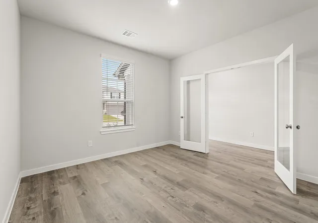 5th image of 17319 White Peace Dr, Waller, TX 77484 | MLS# 67620532