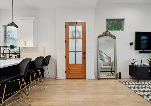 Photo 2 of Single family home for sale at 2607 Rosalie St, Houston, TX 77004 | MLS# 45987741 | Listing updated on 2026-07-30