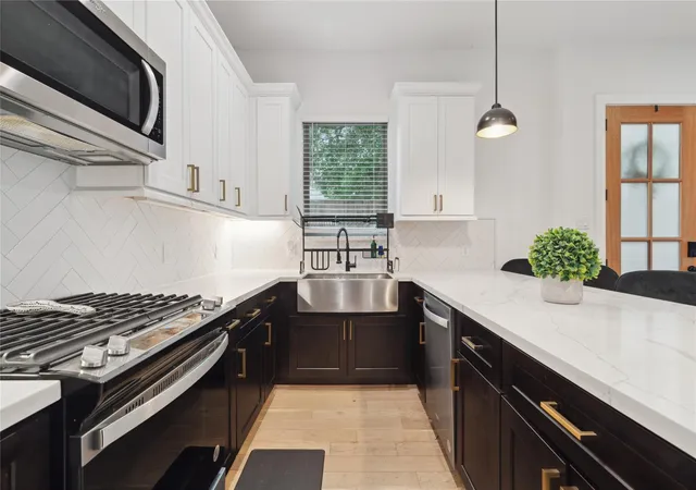Photo 4 of Single family home for sale at 2607 Rosalie St, Houston, TX 77004 | MLS# 45987741 | Listing updated on 2026-07-30