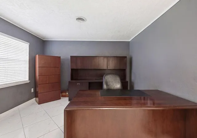5th image of 702 Lane Rd, Texas City, TX 77591 | MLS# 23841386