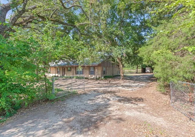 2nd image of 1185 Vz County Road 3822, Wills Point, TX 75169 | MLS# 49251029