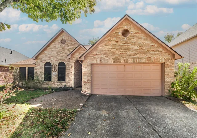 Photo 1 of Sale Pending at 7714 Broken Arrow St, Baytown, TX 77521 | MLS# 21838910 | Listing updated on 2026-03-16