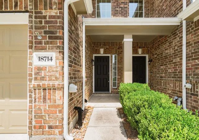 Photo 2 of Townhouse for sale at 18714 Serenity Loch Dr, Spring, TX 77379 | MLS# 67438114 | Listing updated on 2026-09-15
