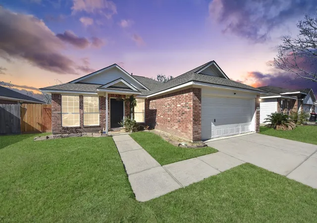 Homes for sale in Baytown, TX | 3223 Red Cedar Dr, Baytown, TX 77521 | MLS# 83691139