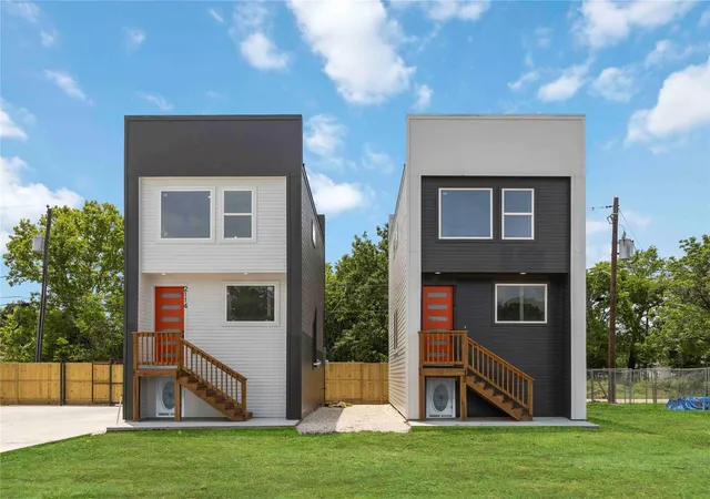 2nd image of 3104 Lee St #A-B, Houston, TX 77026 | MLS# 48593217