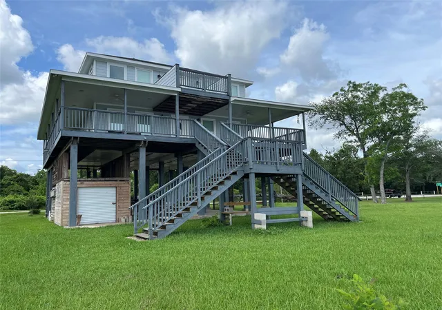 Photo 3 of Sale Pending at 21511 Rio Villa Dr S, Houston, TX 77049 | MLS# 64263487 | Listing updated on 2026-09-17