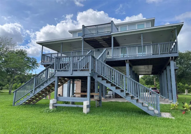 Photo 4 of Sale Pending at 21511 Rio Villa Dr S, Houston, TX 77049 | MLS# 64263487 | Listing updated on 2026-09-17