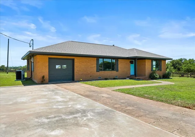 Photo 3 of Single family home for sale at 3053 Industrial Blvd, Brenham, TX 77833 | MLS# 24310017 | Listing updated on 2026-05-18