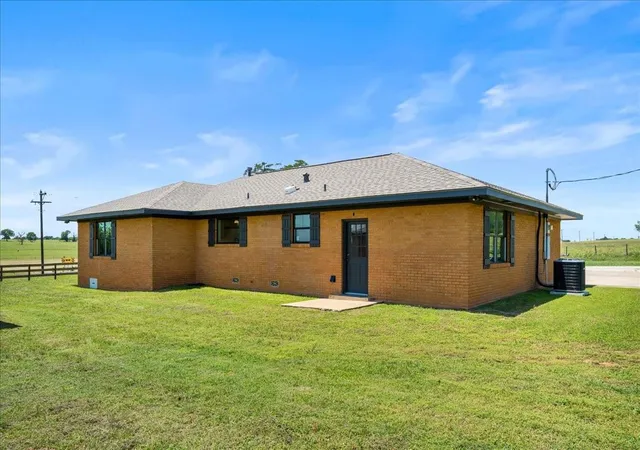 Photo 4 of Single family home for sale at 3053 Industrial Blvd, Brenham, TX 77833 | MLS# 24310017 | Listing updated on 2026-05-18