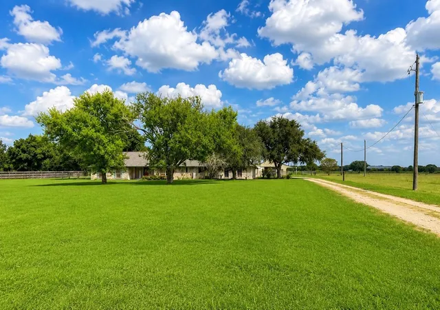 Photo 3 of Sale Pending at 8696 Moravian Dr, Sealy, TX 77474 | MLS# 38062656 | Listing updated on 2026-09-18