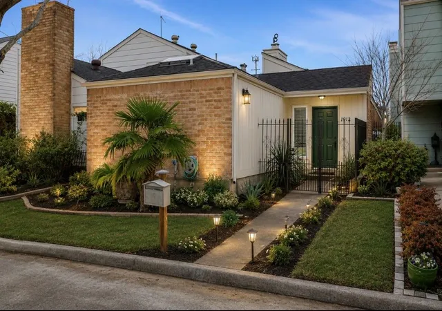 1st image of 1912 Trixie Ln, Houston, TX 77042 | MLS# 86892559