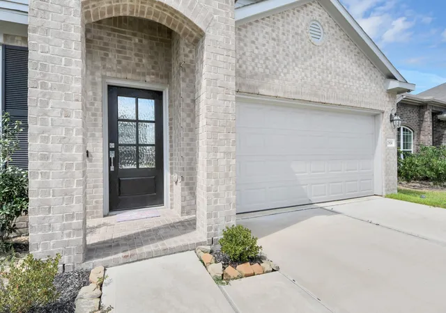 Photo 4 of Single family home for sale at 7814 Ruth Ravine Ct, Spring, TX 77379 | MLS# 4685103 | Listing updated on 2026-09-04