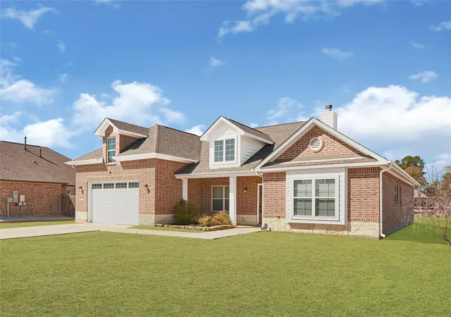 2nd image of 12371 N Chestnut Hills Dr, Conroe, TX 77303 | MLS# 77493580