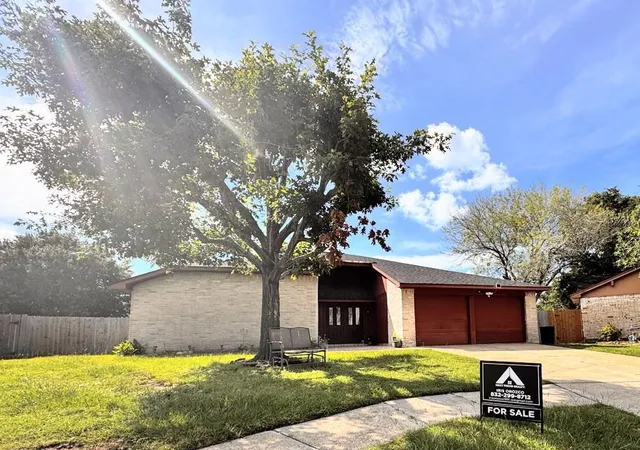 Photo 1 of Single family home for sale at 19811 Bellaw Woods Dr, Humble, TX 77338 | MLS# 97499925 | Listing updated on 2026-05-26