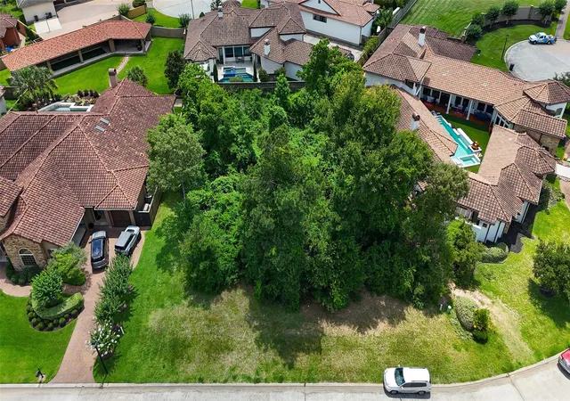 4th image of 39 Post Shadow Estate Dr, Spring, TX 77389 | MLS# 55460020