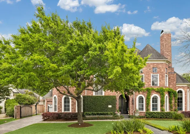 1st image of 907 Enclave Lake Dr, Houston, TX 77077 | MLS# 39929503