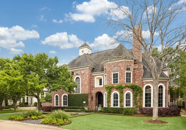 2nd image of 907 Enclave Lake Dr, Houston, TX 77077 | MLS# 39929503