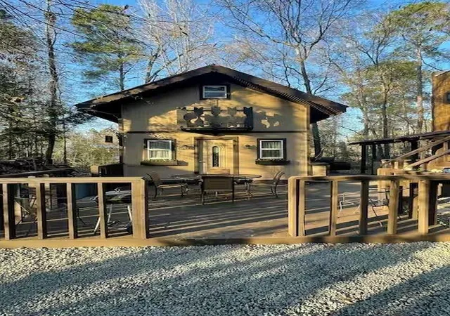 2nd image of 145 Norfolk, Livingston, TX 77351 | MLS# 89838976